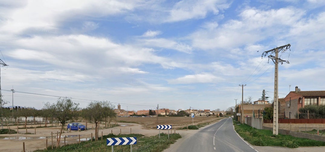 Més informació sobre l'article Comunicat sobre la construcció d’una nova vorera, semàfor i soterrament de serveis a la carretera d’entrada direcció Torroella de Fluvià